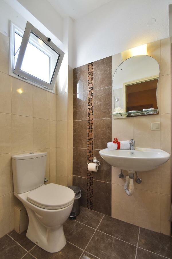 Aigli Rooms Leptokaryá Buitenkant foto